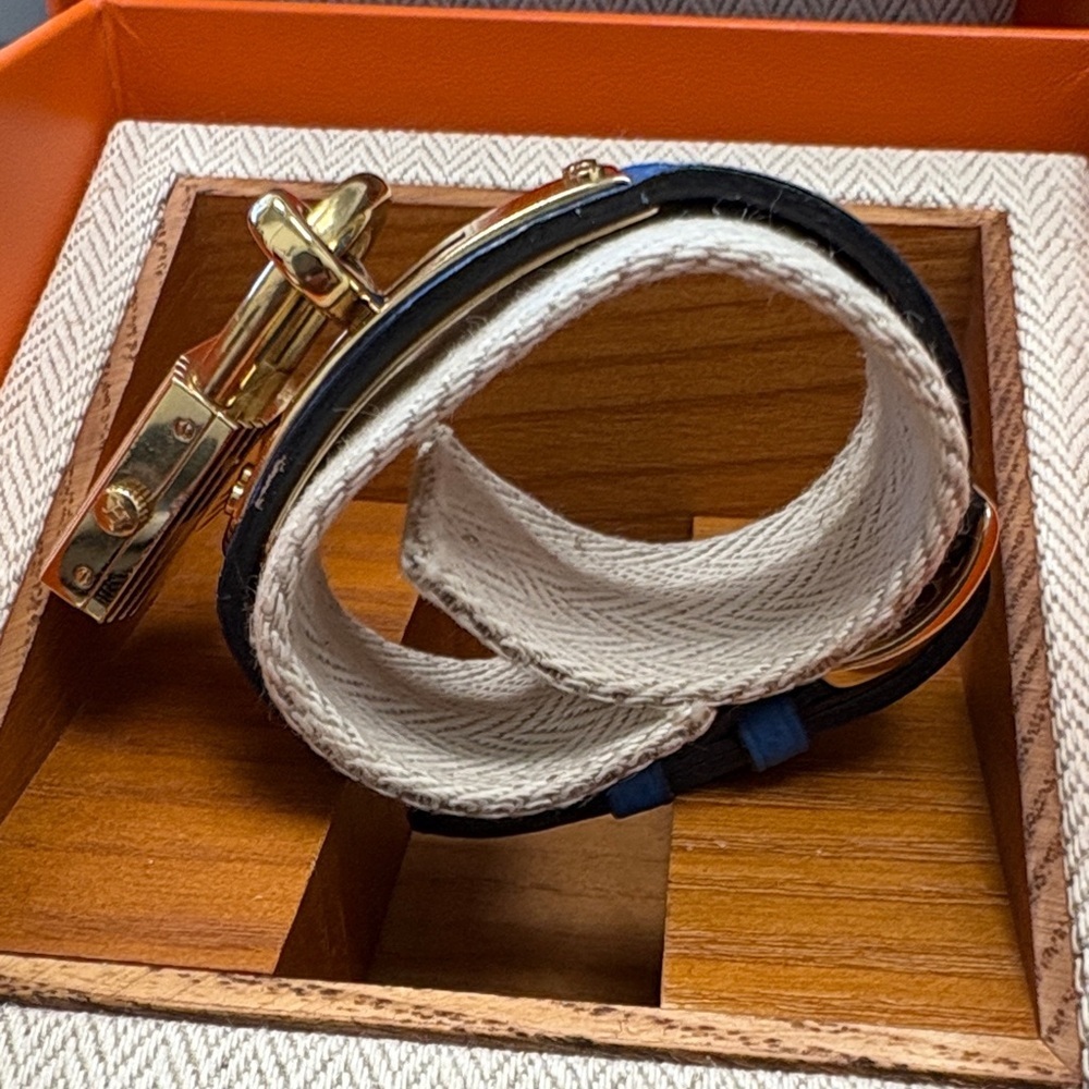 HERMES VINTAGE 1990s KELLY BRACELET WATCH - Picture 4 of 9